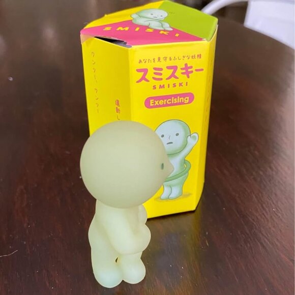 Smiski Exercising Secret Rare Chase - Muscle Flexing - Picture 4 of 5